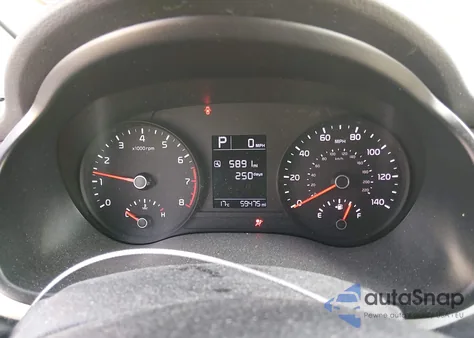 2020 Kia Rio 5-Door S z USA, uszkodzony, nr VIN 3KPA25AD9LE328901